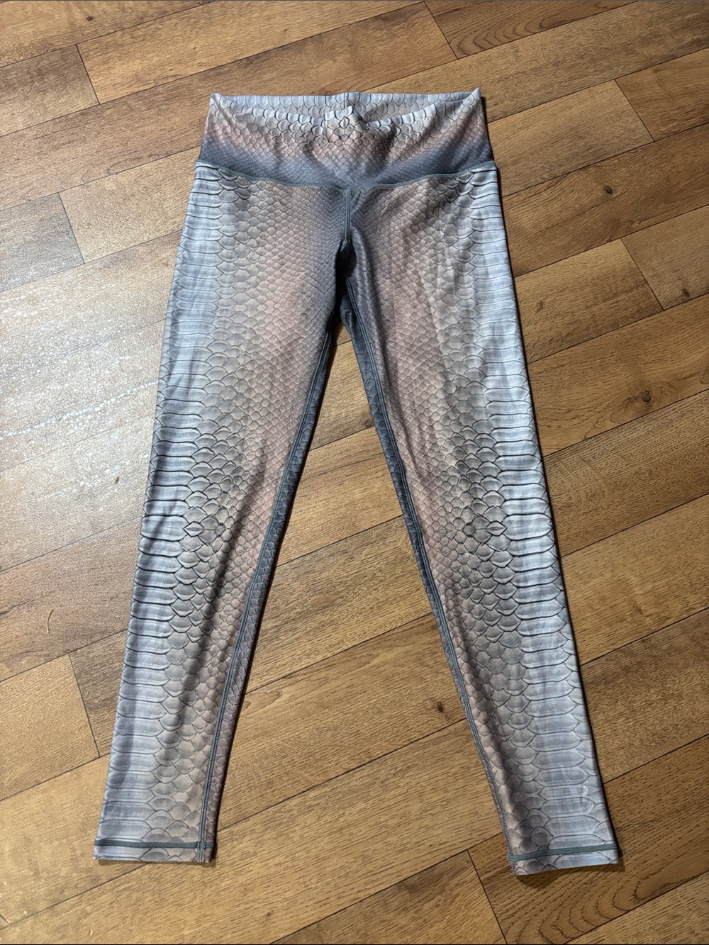 Niyama sol DIAMONDBACK leggings XL snakeskin print hot yoga Pilates athleisure